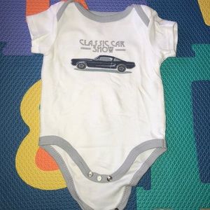 White “classic show” Oneies